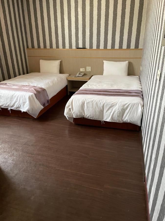 Mei Hua Hotel Kaohsiung Luaran gambar