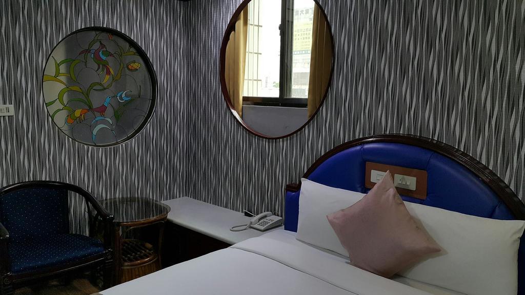 Mei Hua Hotel Kaohsiung Luaran gambar