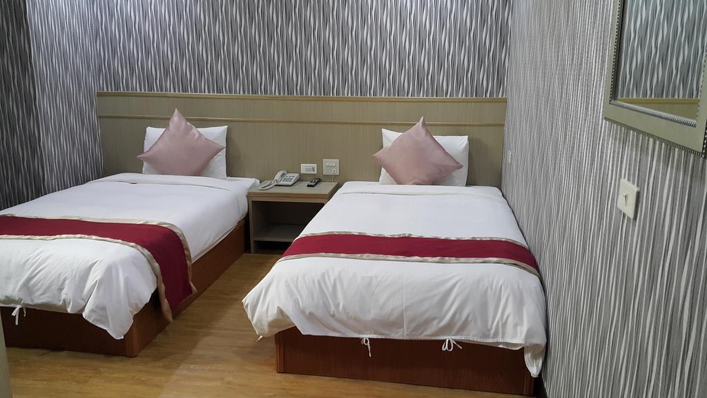 Mei Hua Hotel Kaohsiung Luaran gambar
