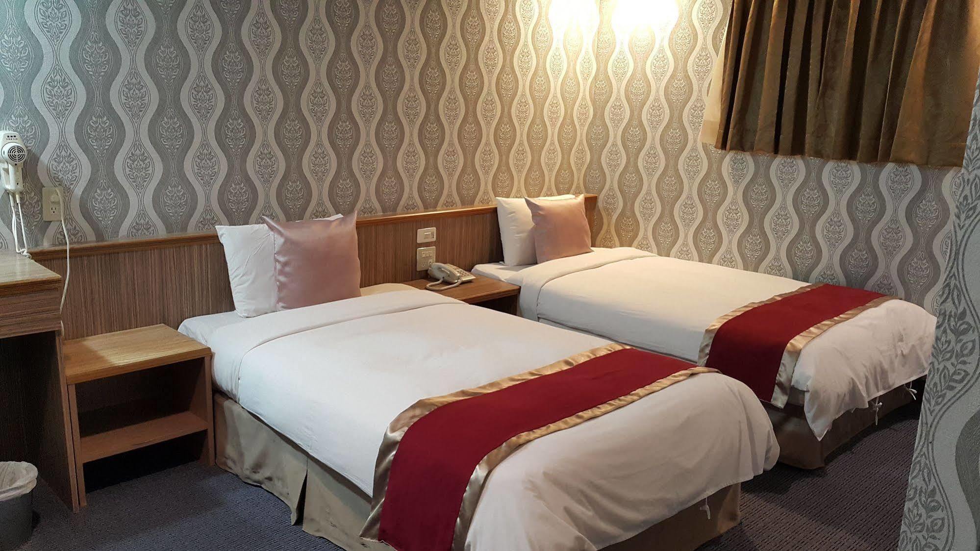 Mei Hua Hotel Kaohsiung Luaran gambar