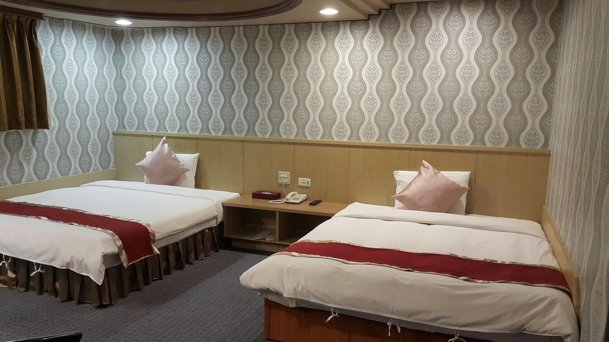 Mei Hua Hotel Kaohsiung Luaran gambar